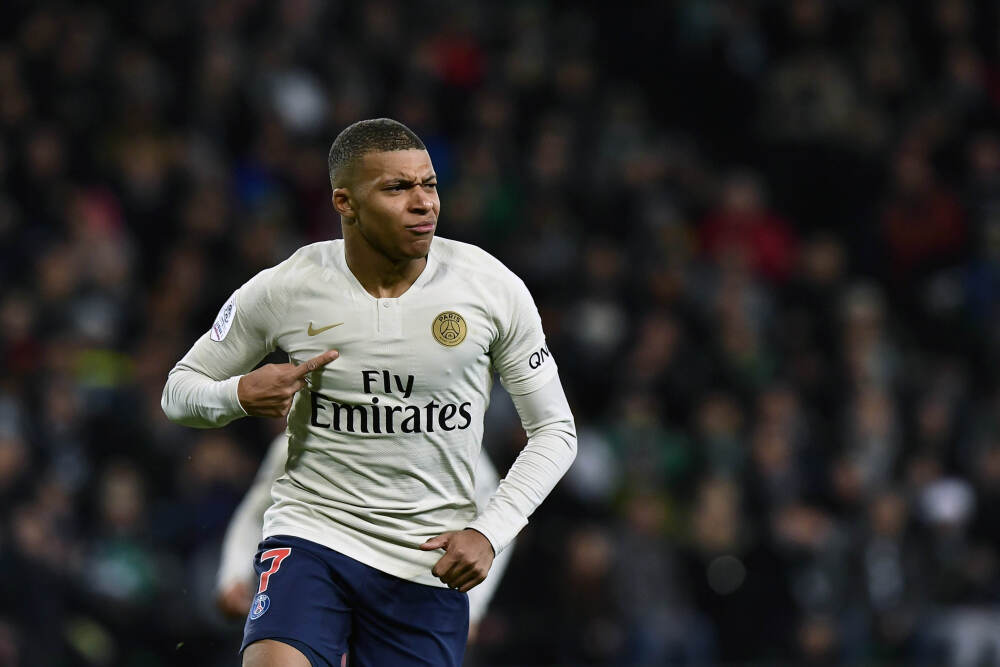 赋能AI生态，AscentOptics开启高速光模块全球交付